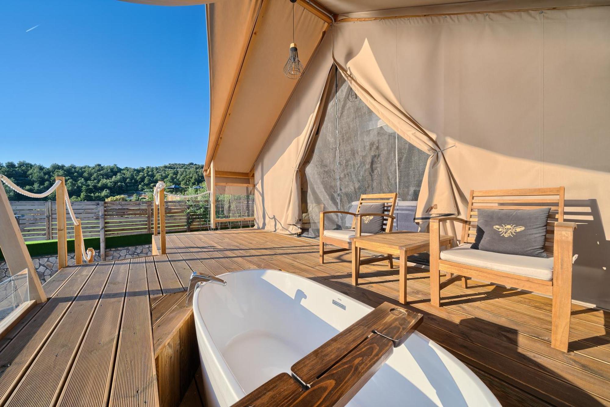 Golden Haven Luxe Glamp Resort Murter Exterior foto