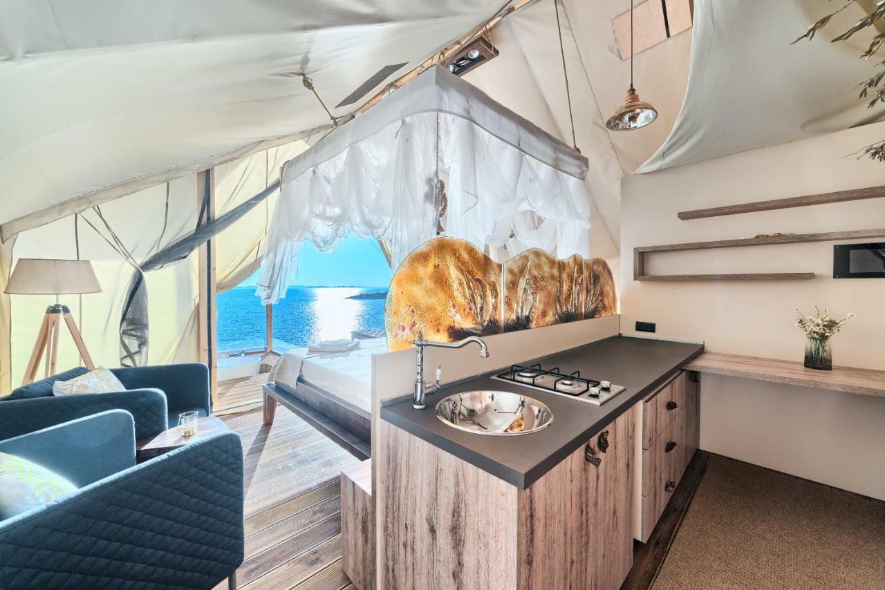 Golden Haven Luxe Glamp Resort Murter Exterior foto